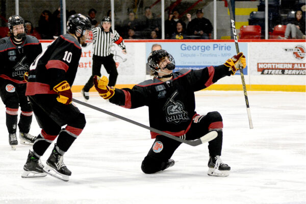 VIDEO/GALLERY: GAME 3 – Timmins Rock rally to double up Hearst Lumberjacks