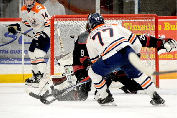 GM1: Soo Thunderbirds take down Timmins Rock in overtime